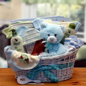 organic-new-baby-gift-basket-1